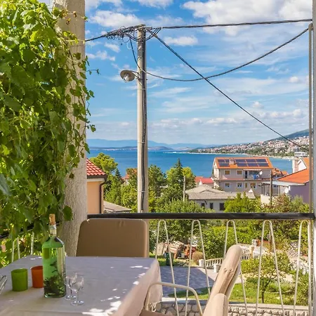 Apartmán With Parking Space - Crikvenica - 2381 Selce